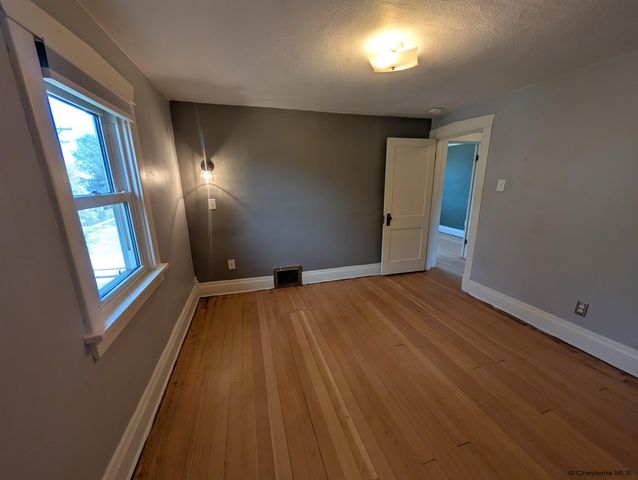 3020 CRIBBON AVE, Cheyenne, WY 82001