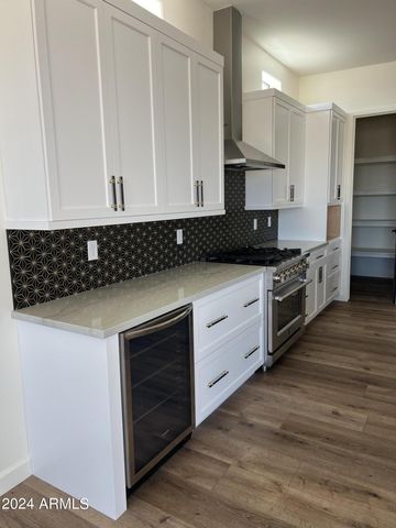 4237 E 4TH Avenue, Apache Junction, AZ 85119