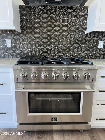 4237 E 4TH Avenue, Apache Junction, AZ 85119