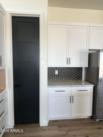 4237 E 4TH Avenue, Apache Junction, AZ 85119