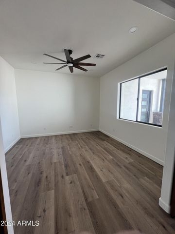 4237 E 4TH Avenue, Apache Junction, AZ 85119