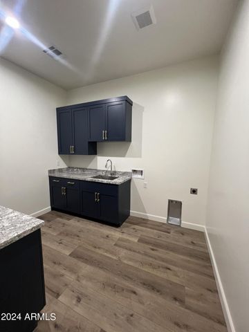 4237 E 4TH Avenue, Apache Junction, AZ 85119