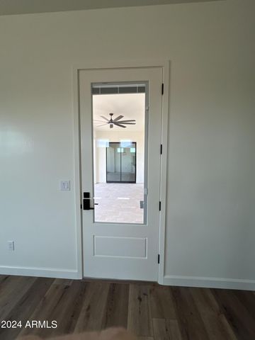 4237 E 4TH Avenue, Apache Junction, AZ 85119