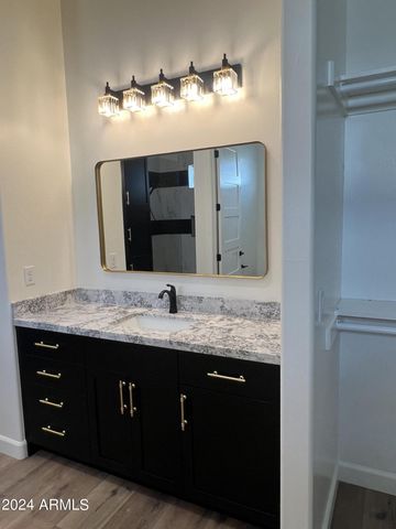 4237 E 4TH Avenue, Apache Junction, AZ 85119