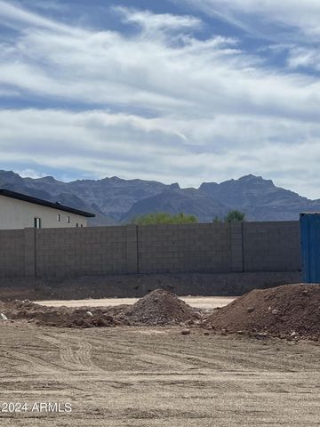 4237 E 4TH Avenue, Apache Junction, AZ 85119