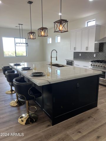 4237 E 4TH Avenue, Apache Junction, AZ 85119