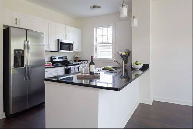 1 Paddock Lane 4101, Boxborough, MA 01719