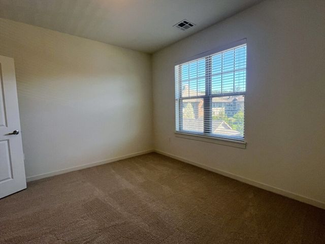 1 Paddock Lane 4101, Boxborough, MA 01719