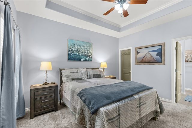 3811 Blackhawk Lane, College Station, TX 77845