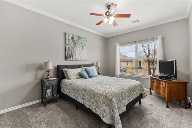 3811 Blackhawk Lane, College Station, TX 77845