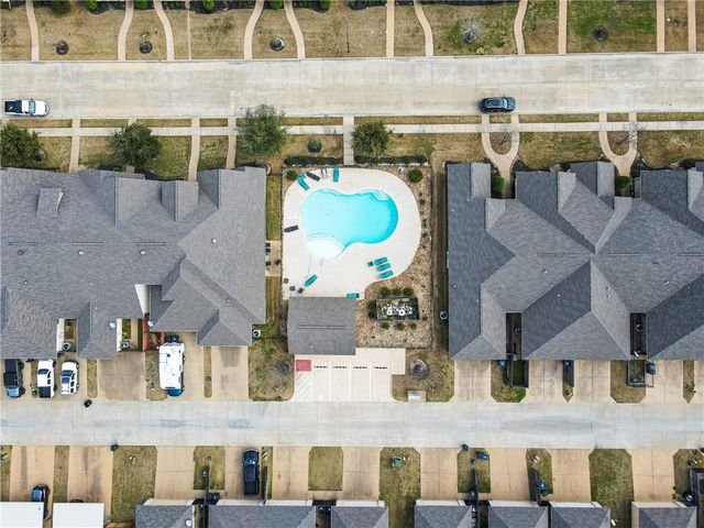 3811 Blackhawk Lane, College Station, TX 77845