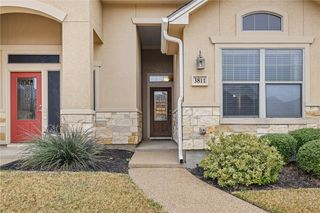 3811 Blackhawk Lane, College Station, TX 77845