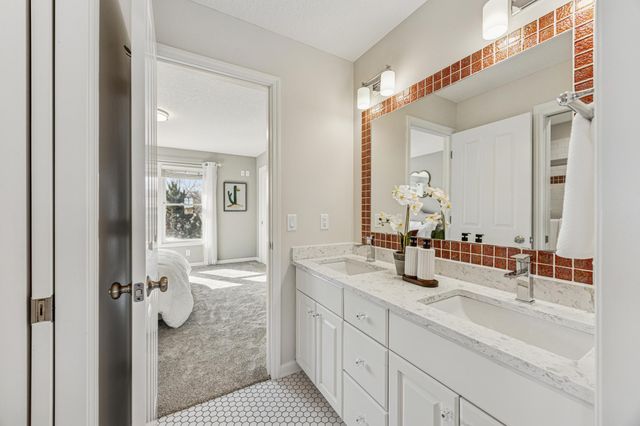 6294 Bluestem Road S, Hamel, MN 55340