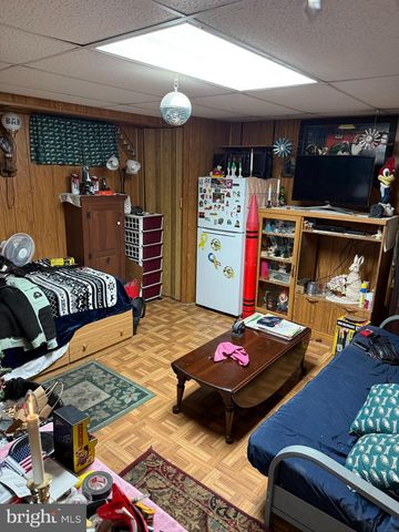 145 CRUM CREEK DR, Woodlyn, PA 19094