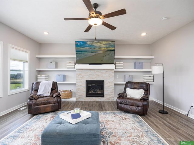 6531 S 208th Avenue, Omaha, NE 68022
