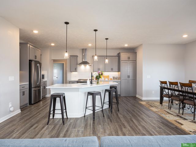6531 S 208th Avenue, Omaha, NE 68022