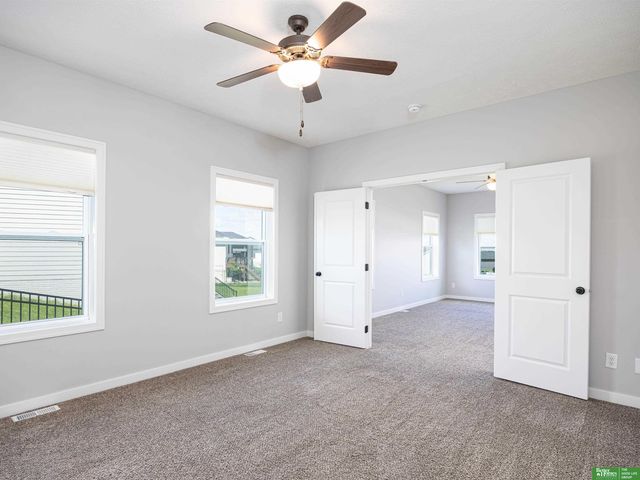6531 S 208th Avenue, Omaha, NE 68022