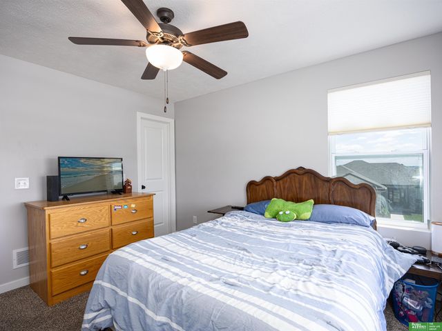 6531 S 208th Avenue, Omaha, NE 68022