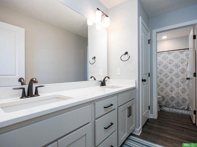6531 S 208th Avenue, Omaha, NE 68022