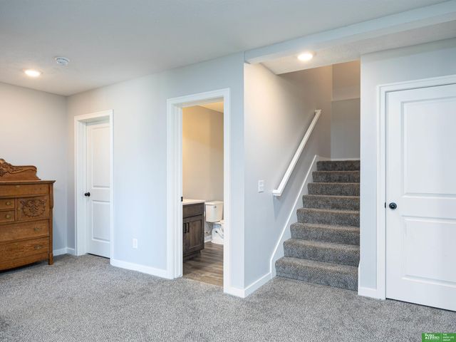 6531 S 208th Avenue, Omaha, NE 68022