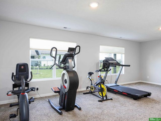 6531 S 208th Avenue, Omaha, NE 68022