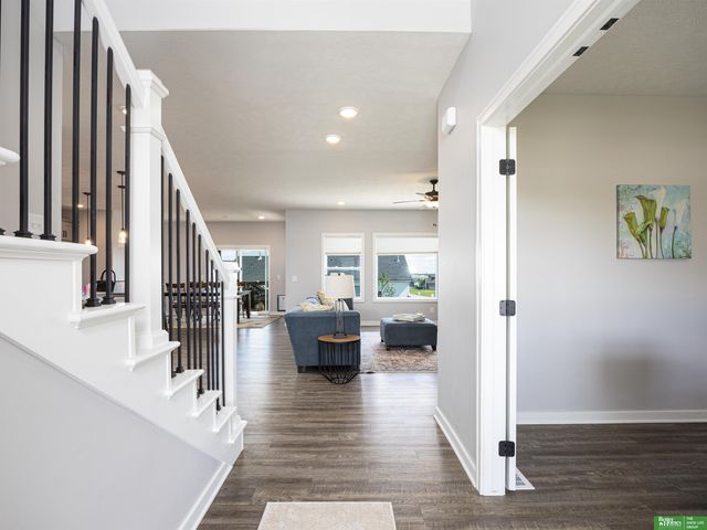 6531 S 208th Avenue, Omaha, NE 68022