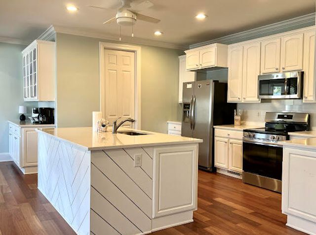 15 42nd Avenue, Isle Of Palms, SC 29451