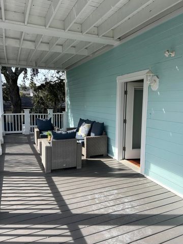 15 42nd Avenue, Isle Of Palms, SC 29451