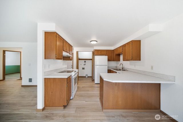5904 157th Street Court E, Puyallup, WA 98375