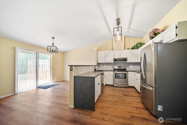 5904 157th Street Court E, Puyallup, WA 98375