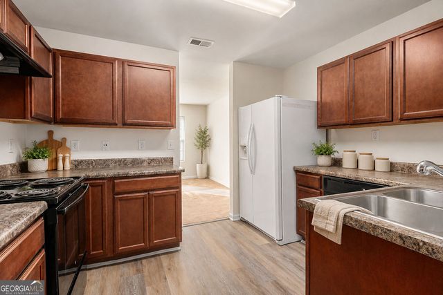 6257 Ellenwood Drive, Rex, GA 30273