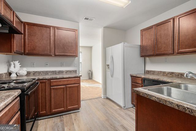 6257 Ellenwood Drive, Rex, GA 30273
