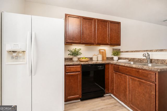 6257 Ellenwood Drive, Rex, GA 30273