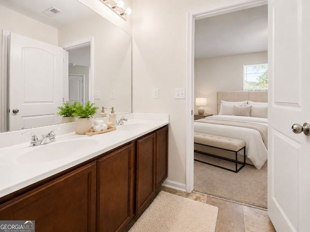 6257 Ellenwood Drive, Rex, GA 30273