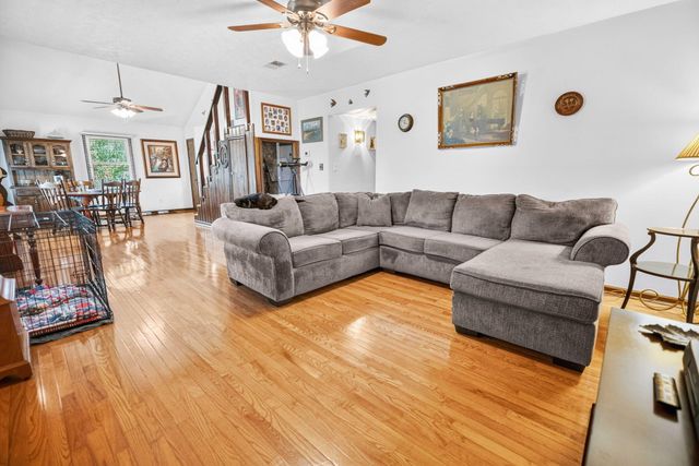 170 E Langdon Road, Science Hill, KY 42553