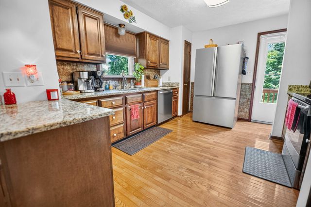 170 E Langdon Road, Science Hill, KY 42553