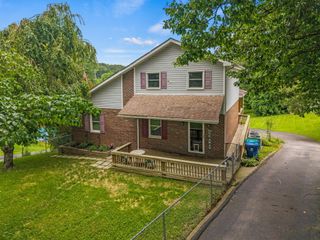 170 E Langdon Road, Science Hill, KY 42553