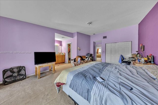 4543 NW 90th Avenue, Sunrise, FL 33351