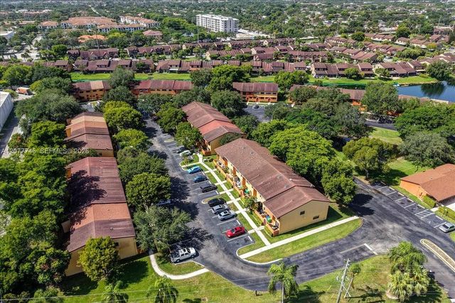 4543 NW 90th Avenue, Sunrise, FL 33351