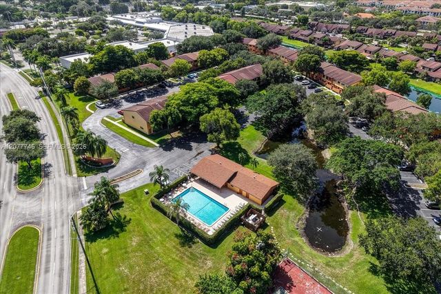4543 NW 90th Avenue, Sunrise, FL 33351