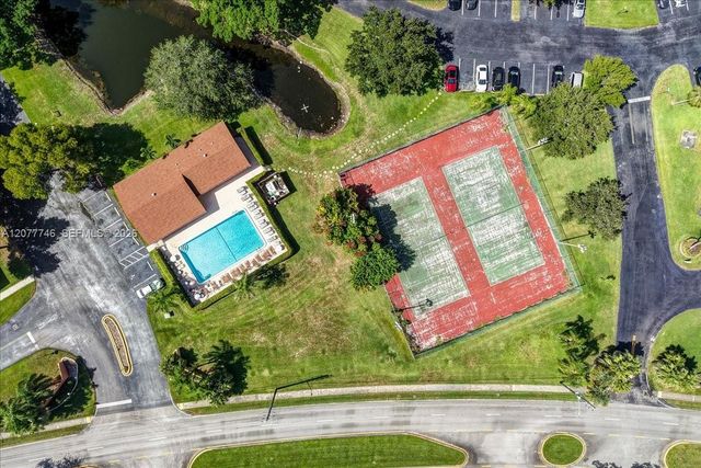 4543 NW 90th Avenue, Sunrise, FL 33351