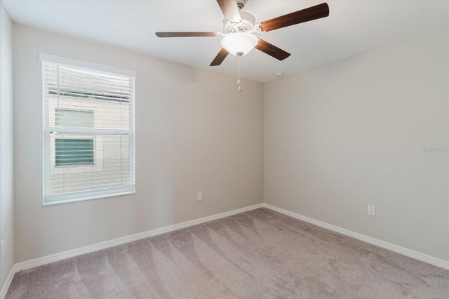 9411 LEMON DROP LOOP, Sun City Center, FL 33573