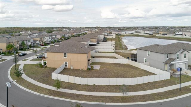 9411 LEMON DROP LOOP, Sun City Center, FL 33573