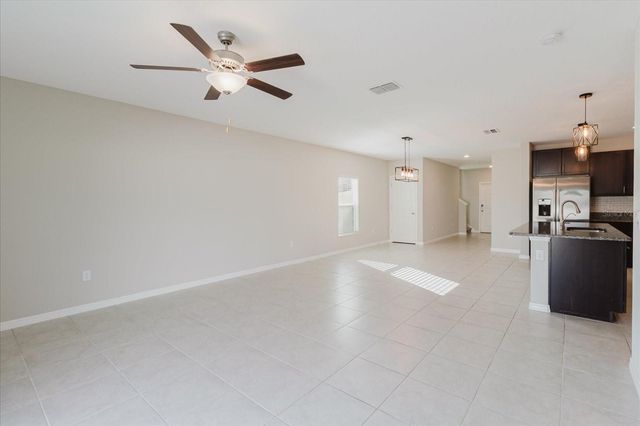 9411 LEMON DROP LOOP, Sun City Center, FL 33573