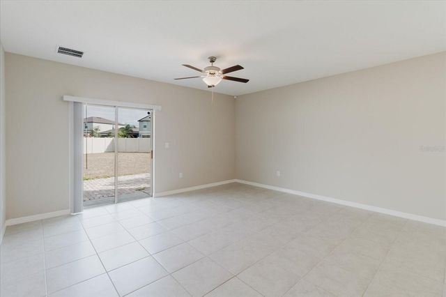 9411 LEMON DROP LOOP, Sun City Center, FL 33573