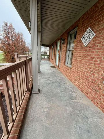 131 Creekside Drive, Danville, KY 40422