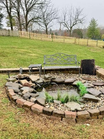 131 Creekside Drive, Danville, KY 40422