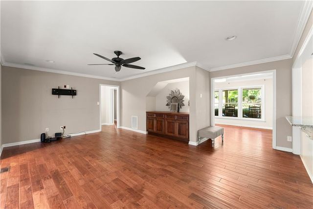 1479 Burns Drive NE, Gainesville, GA 30501