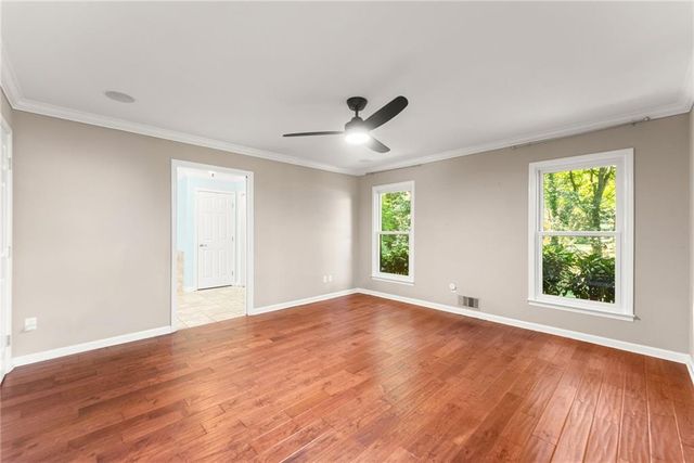 1479 Burns Drive NE, Gainesville, GA 30501