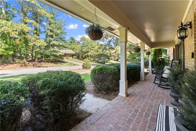 1479 Burns Drive NE, Gainesville, GA 30501